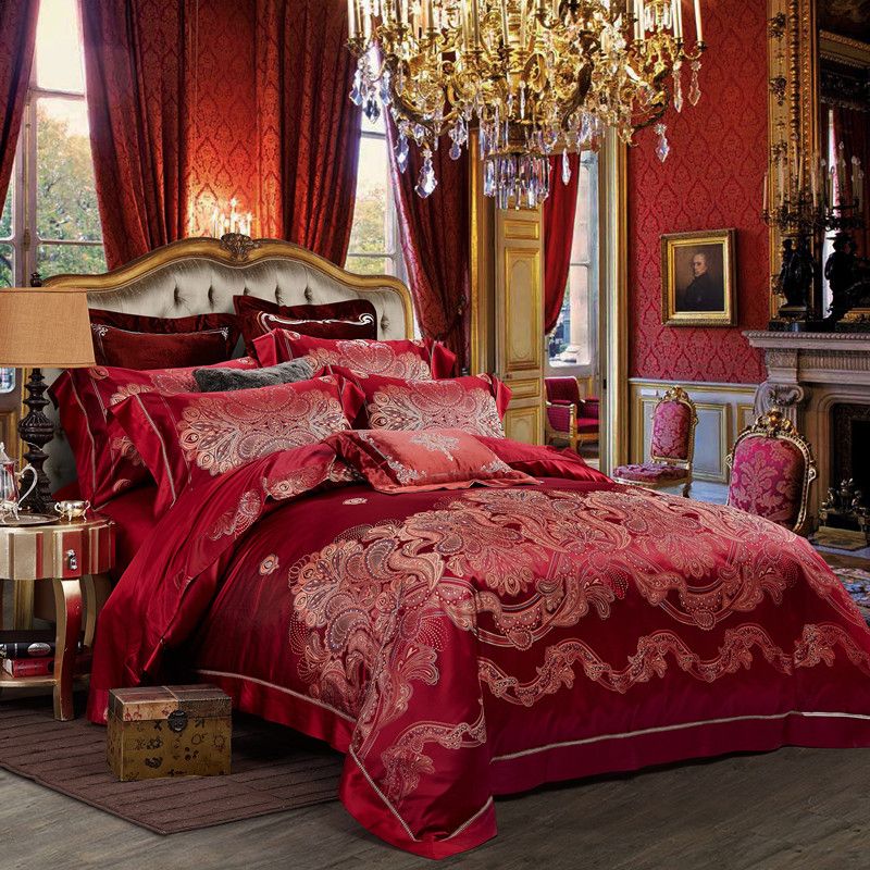 Silk Bedding Red Comforter Luxury Jacquard Duvet Cover European Bed Spread Embroidery Set King Size Wedding Decoration