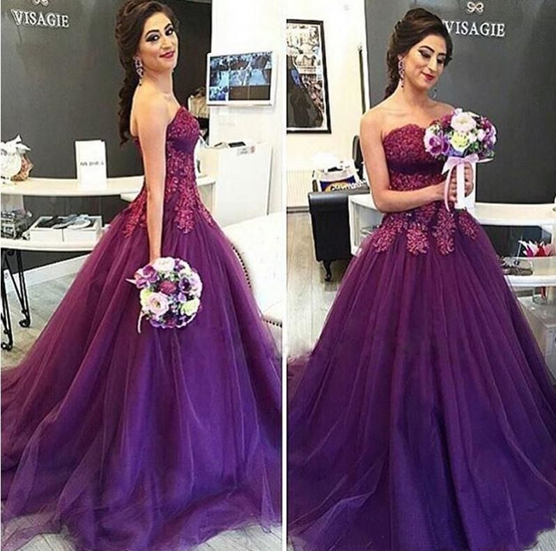 vestido roxo casamento
