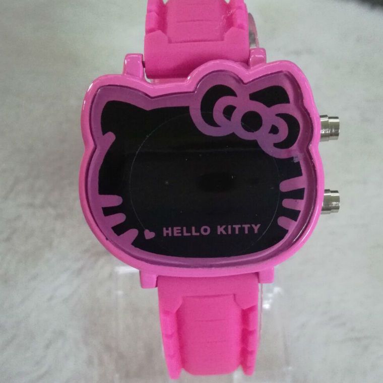 hello kitty digital watch