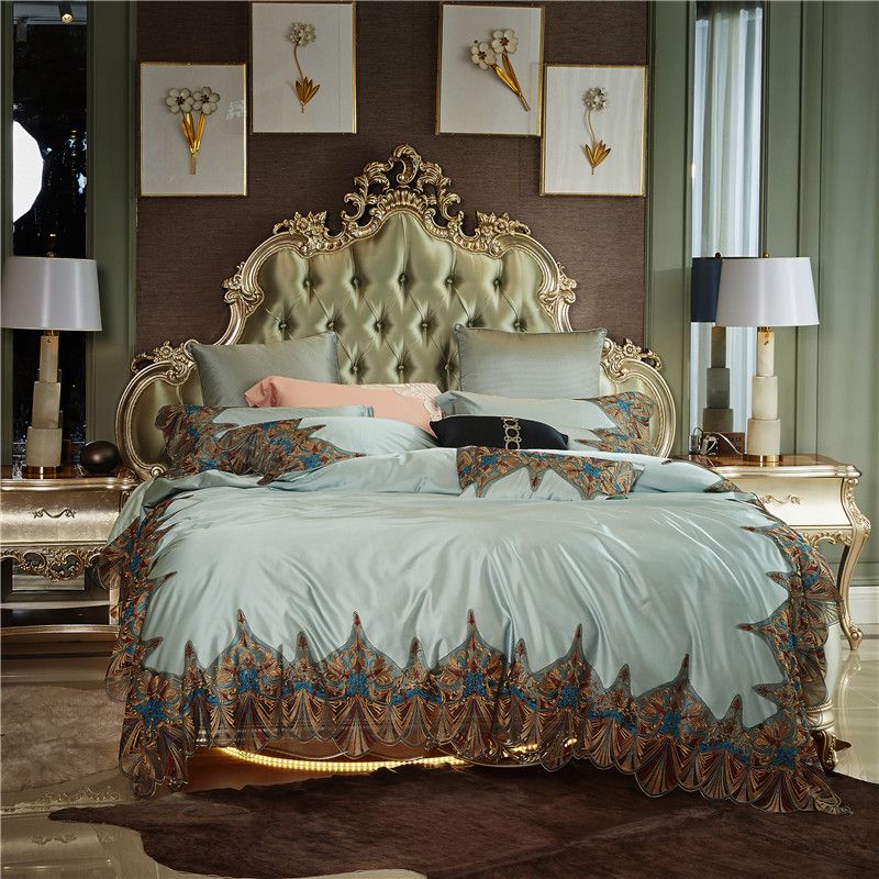 2018 Luxury Romantic Lace Embroidery Silk Cotton Wedding Bedding Set Duvet Cover Bed Sheet Linen Pillowcases Queen King Size