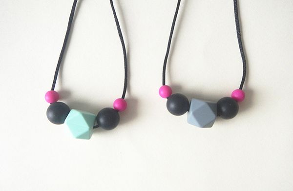 teething necklace safe
