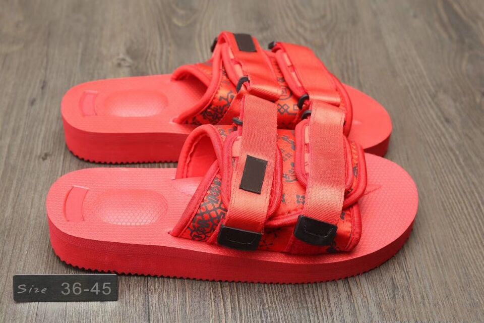 suicoke red sandals