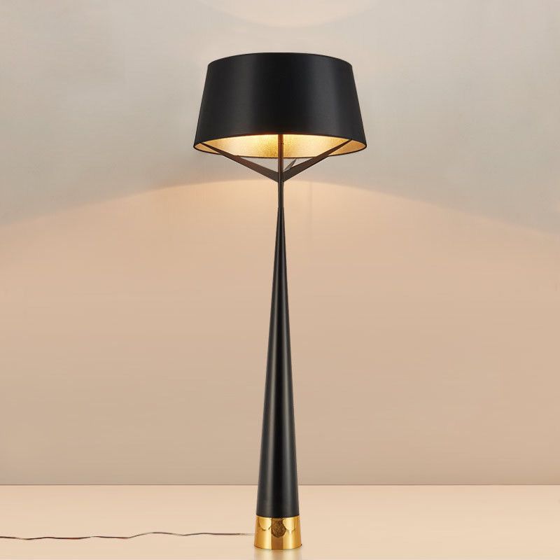 Modern Black Metal Floor Light Lamp Trigeminal Cone Standing For Reading Bedroom Living Room Home Lighting Al383