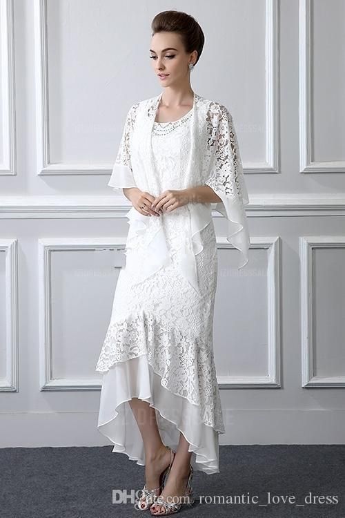 should the mother of the bride wear white
