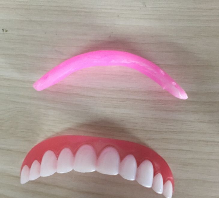 White Glo Dis Beyazlatma Seti Damaklik Beyazlatici Jel 50 Ml Beyazlatici Dis Macunu 100 Ml Watsons