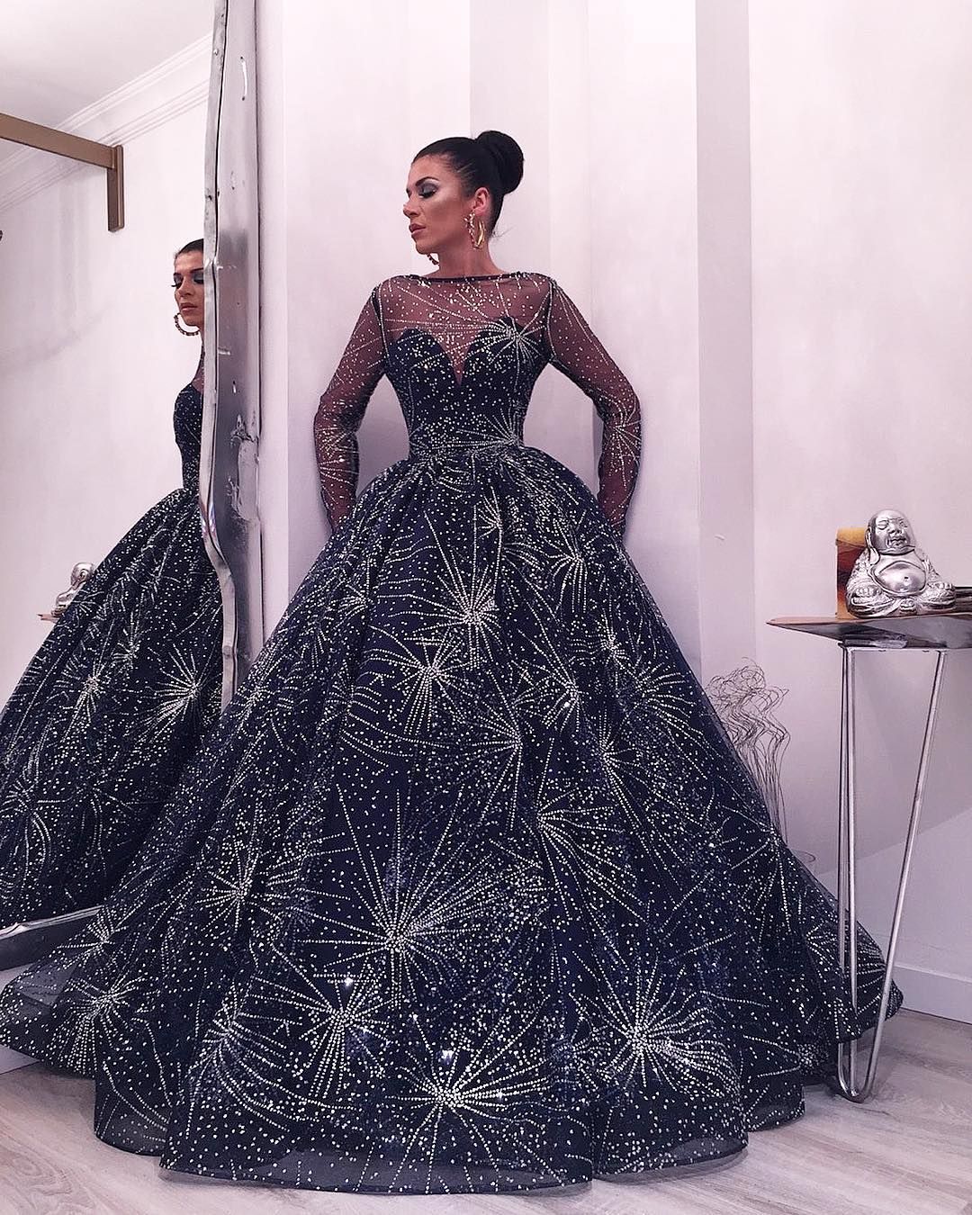 Großhandel Schöne Starry Gown Abendkleider Mode Bateau Neck Langarm Flauschigen Abendkleid Luxus Dubai Saudi Arabien Promi Roter Teppich Kleid Von Großhandel Schöne Starry Gown Abendkleider Mode Bateau Neck Langarm Flauschigen Abendkleid Luxus Dubai Saudi Arabien Promi Roter Teppich Kleid Von