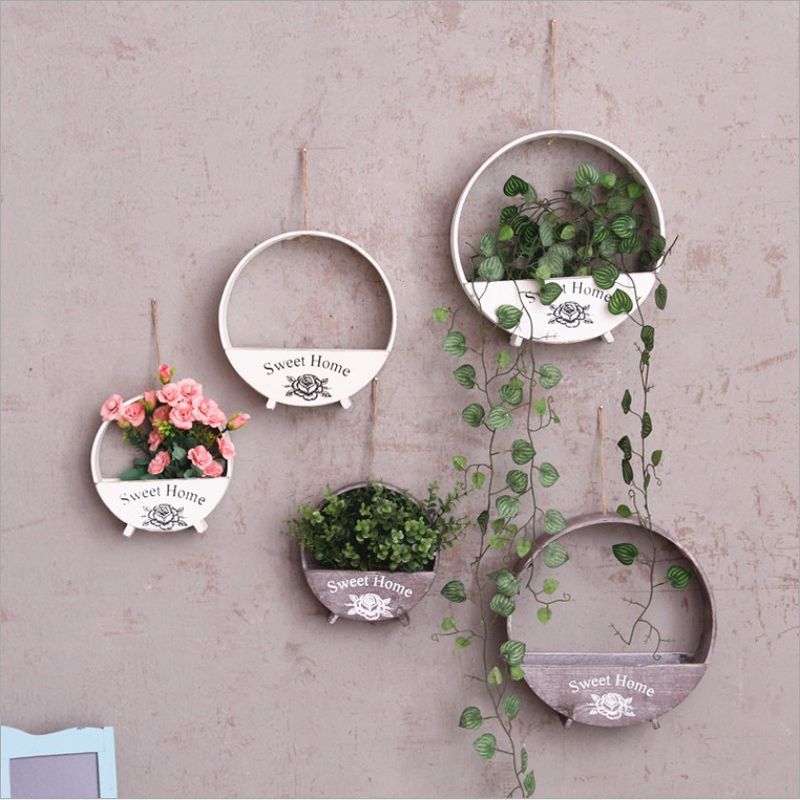 2018 Wooden Hanging Flower Pots Balcony Garden Wall Planters 2018 Wooden Hanging Flower Pots Balcony Garden Wall Planters Bucket Holders Western Old Style Wedding Party Decoration From Qwonly