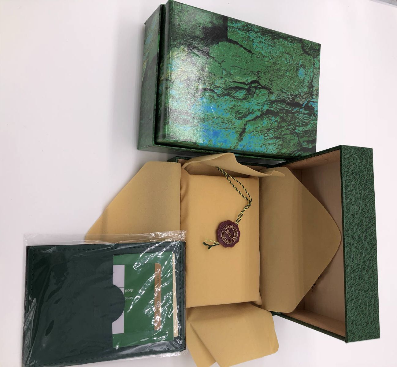 Factory Supplier Luxury Green Wooden Watch Box With Documents Whole