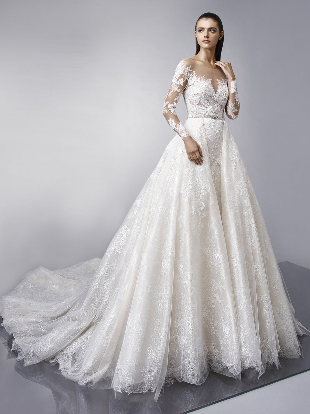 long sleeve vintage wedding dress