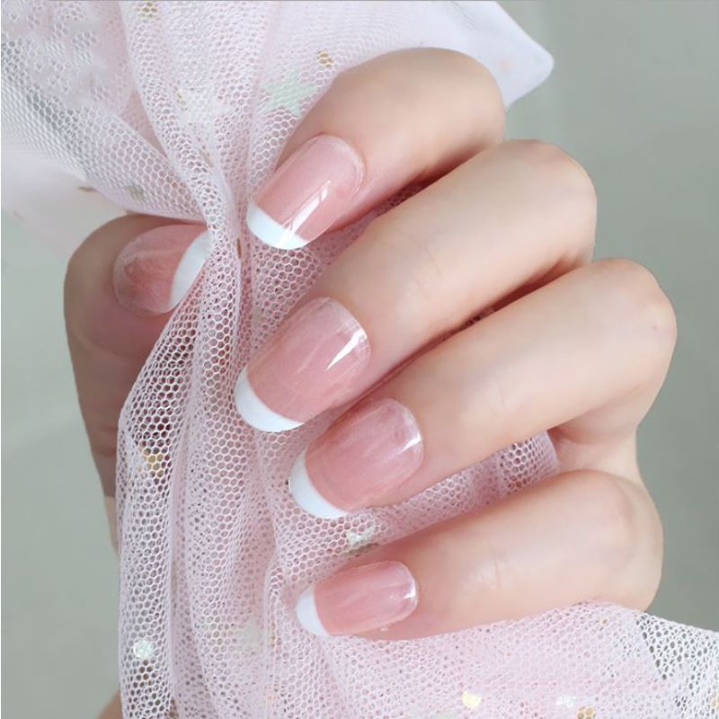 Mini French Manicure Nail Art Sur Ongles Naturels