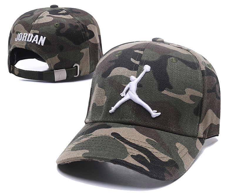 cappello jordan curvo