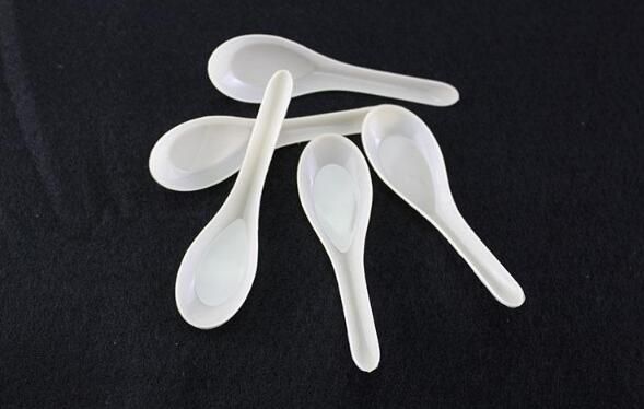 Lot de 100/ jetables salle /à manger asiatiques Cuill/ères /à Soupe chinois Cuill/ère en plastique Blanc
