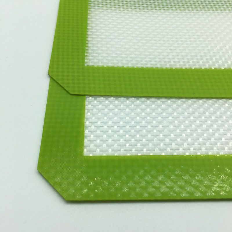 2020 Wholesale Non Stick Silicone Mats 13CM X 10CM 5.11 X 3.93 Inch Silicone Baking Mats Dab Oil