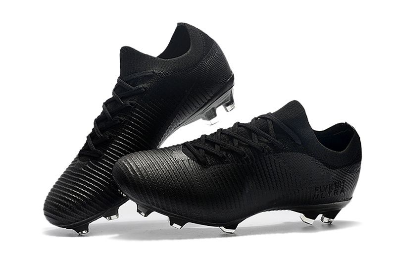 scarpe da calcio sconto 70