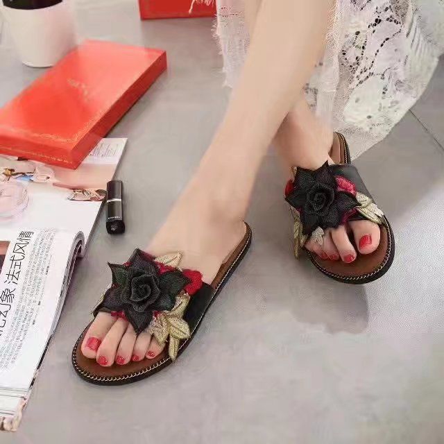 unique slippers