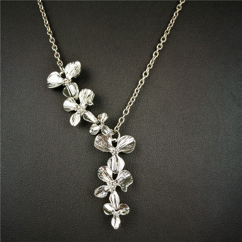 Free Hot Trendy New Style Small Orchid Necklace Personality Creative Clavicle Chain Popular