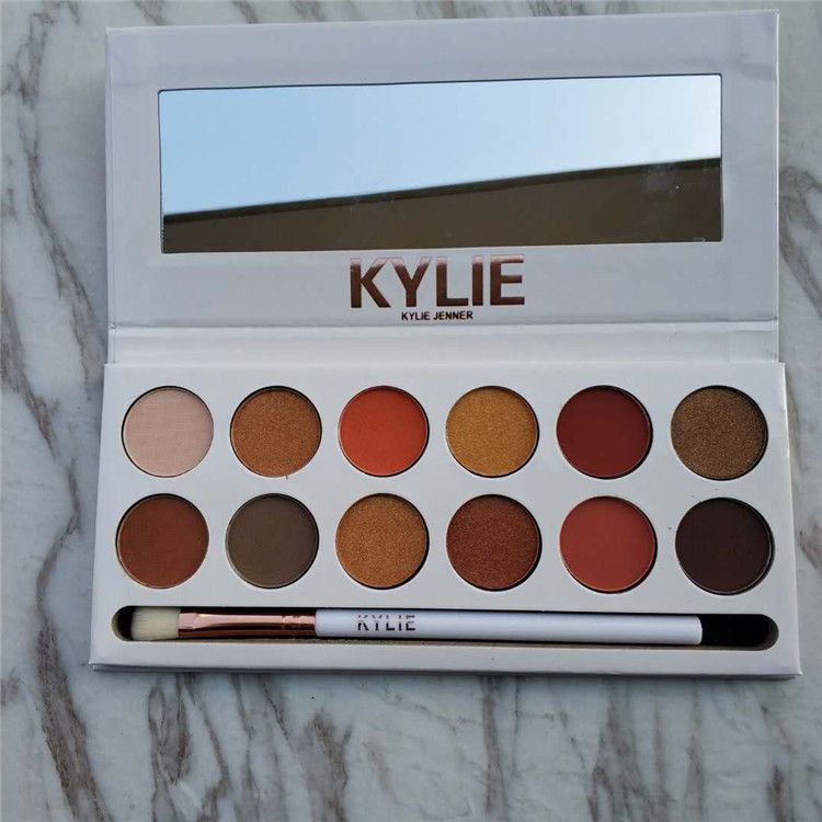 New Kylie Bronze Pressed Powder Palette With Brush Eyeshadow Palette