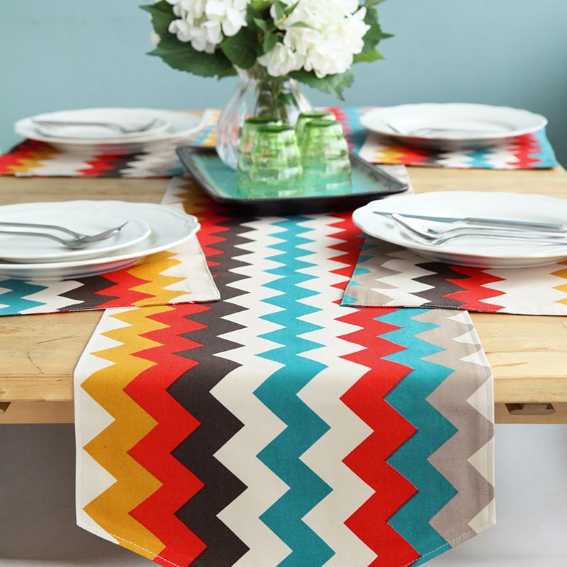 awka table runner simple