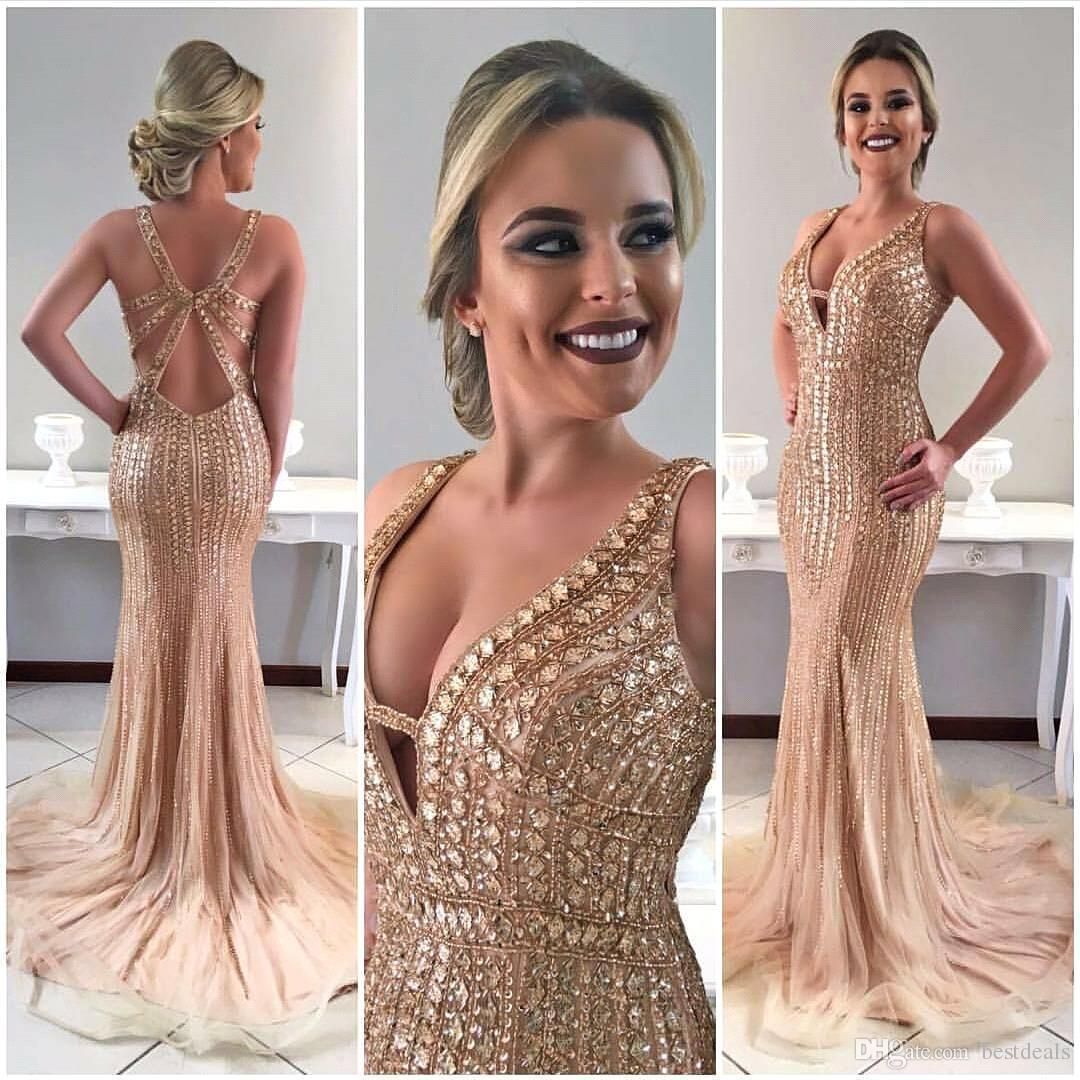 vestido curto luxo
