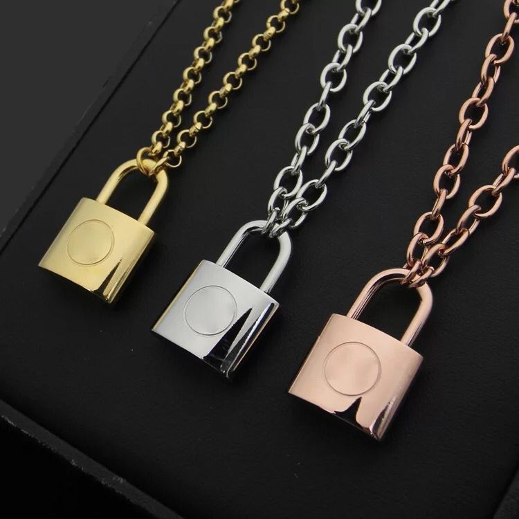 Acquistare Argento / Rosa / Oro Allingrosso Di Marca Di Lusso Gioielli  Amante Collana Pendente Uomini Donne Serratura Collana Di Fascino In  Acciaio Inox Moda Neckalce Economico | Consegna Veloce E Qualità | DHgate  Italy