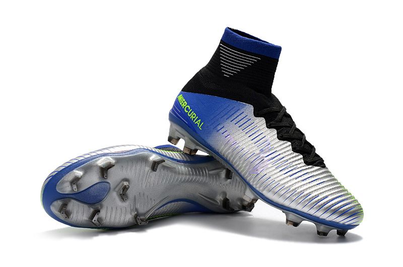 rugby boots v football boots