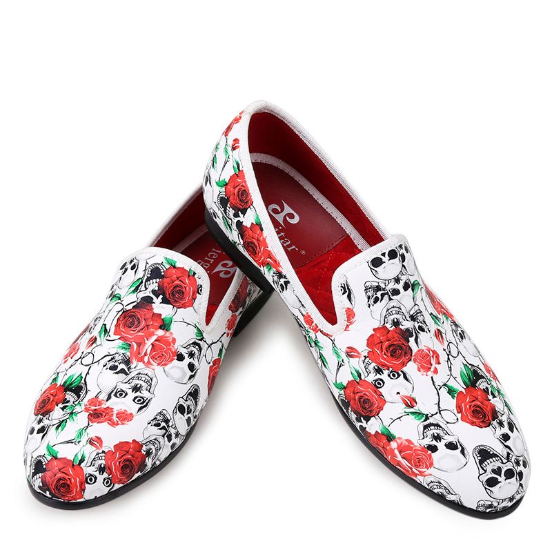 Compre Novo Estilo De Caveira E Flores Imprime Cor Branca Sapatos  Masculinos Moda Homens De Fumar Chinelo Sapatos De Festa Mocassim Dos  Homens Barato | Entrega Rápida E Qualidade | Pt.Dhgate