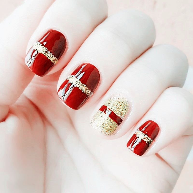 Elegant 24pcs/set red gold flash powder design Finished false nails.Short size Square head full nail tips lady tool Bride