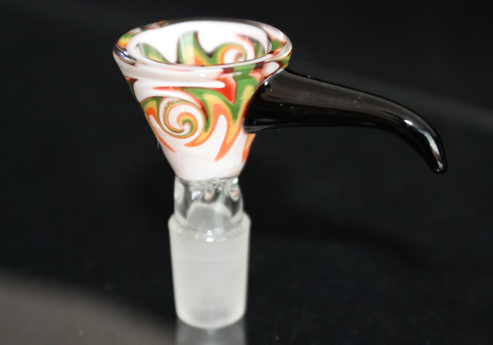 2020 Heady Colored Glass Smoking Bowl 14mm 18mm Male Bowl With Handle Beautiful Slide For Glass