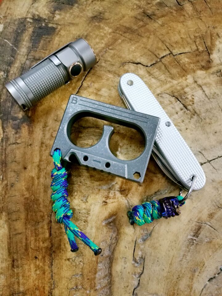 EDC Titanium Key Chain Ring Tactical Outdoor Self Defense Survival Tool