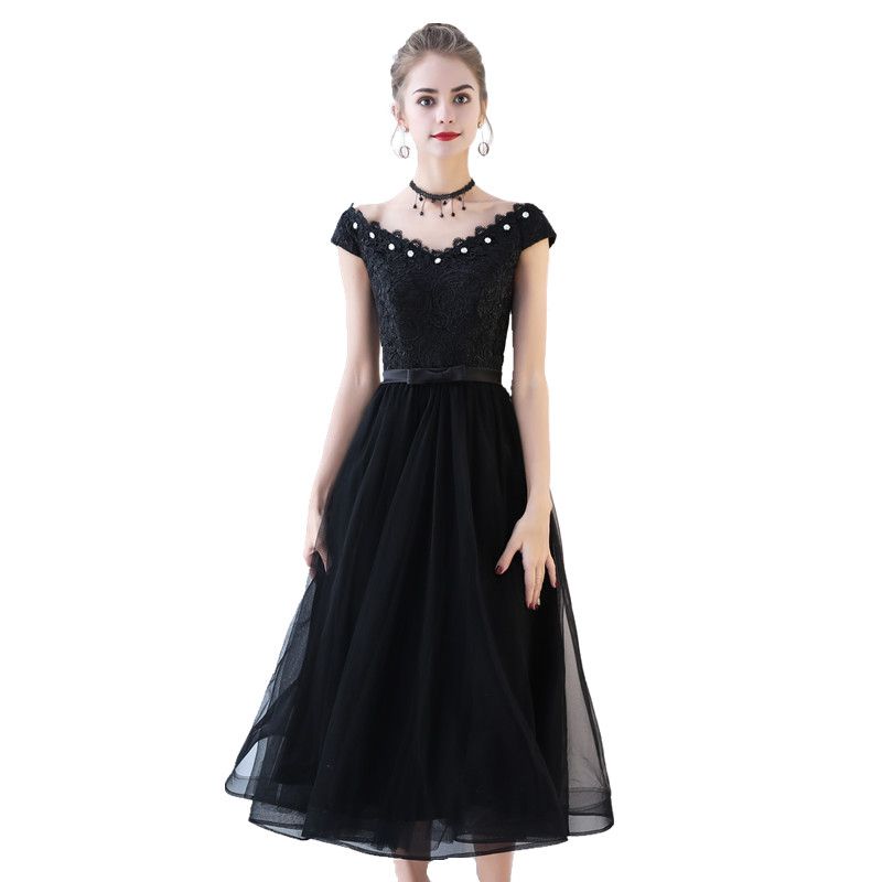 Elegant Black Cocktail Dress for a Party