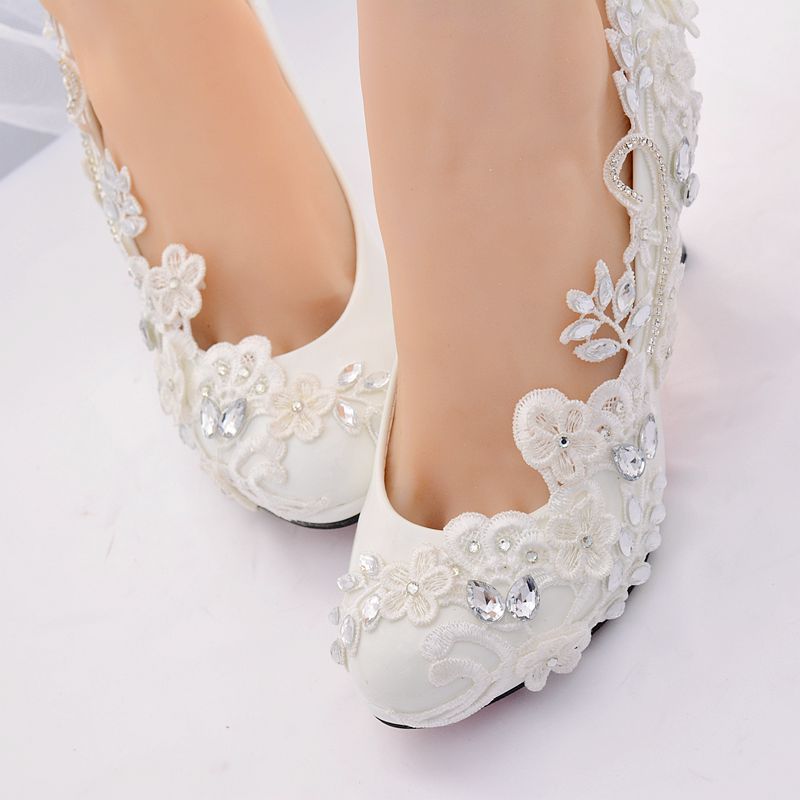 White Lace Bridal Shoes Slip On Pointed Toe Crystal Wedding Shoes High ...