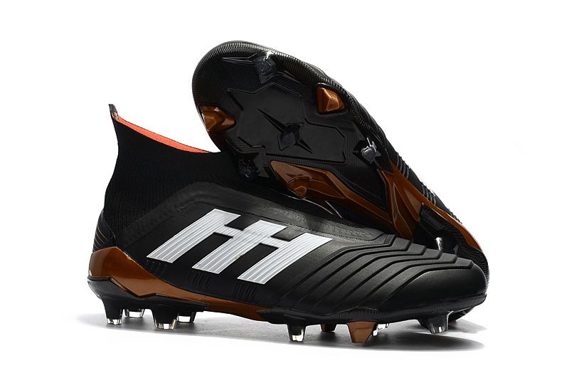 laceless predator football boots