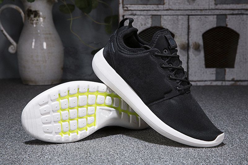 olympia sports mens running shoes