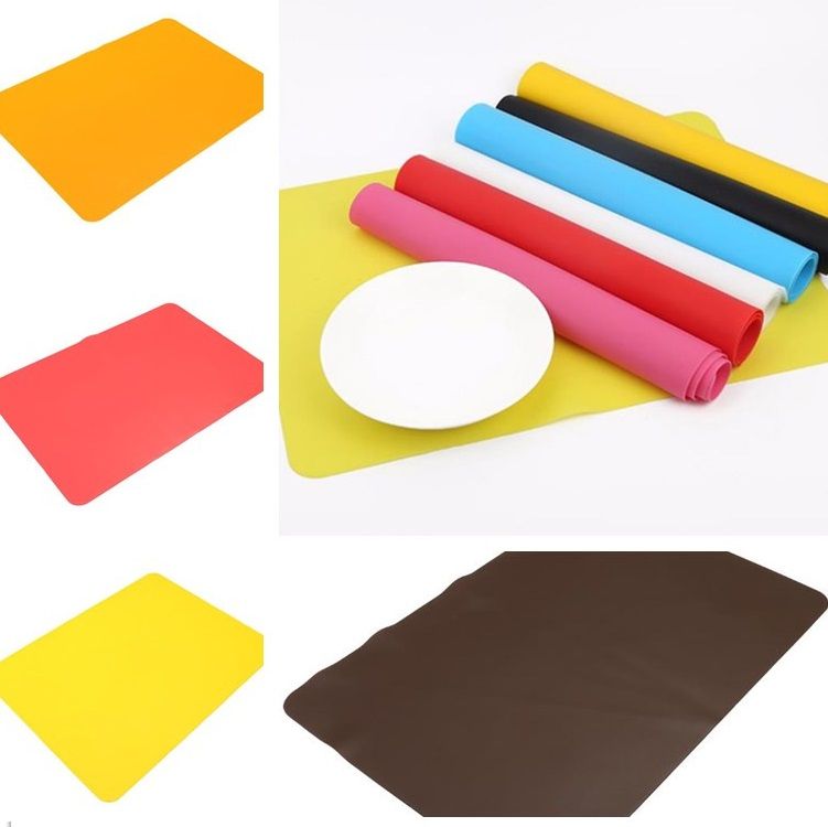 Food-grade Silicone Cute Cloud Shape Heat Insulated Mat Table Desk Car Placemat
