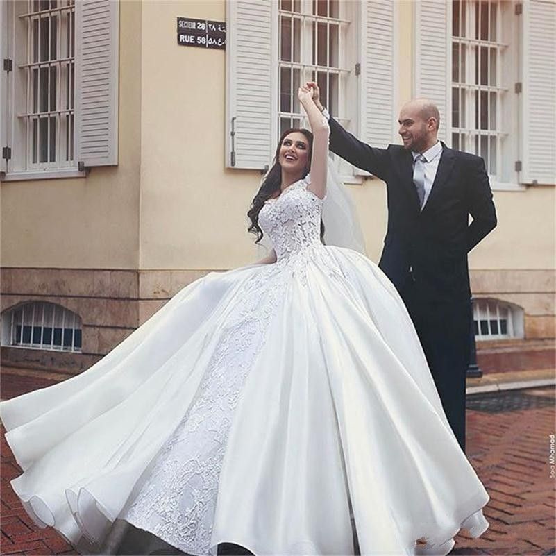 2018 New Cheap Puffy Ball Gown Wedding Dresses Sheer Long Sleeves 3d