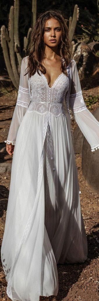 Long flowy dresses for wedding 2025