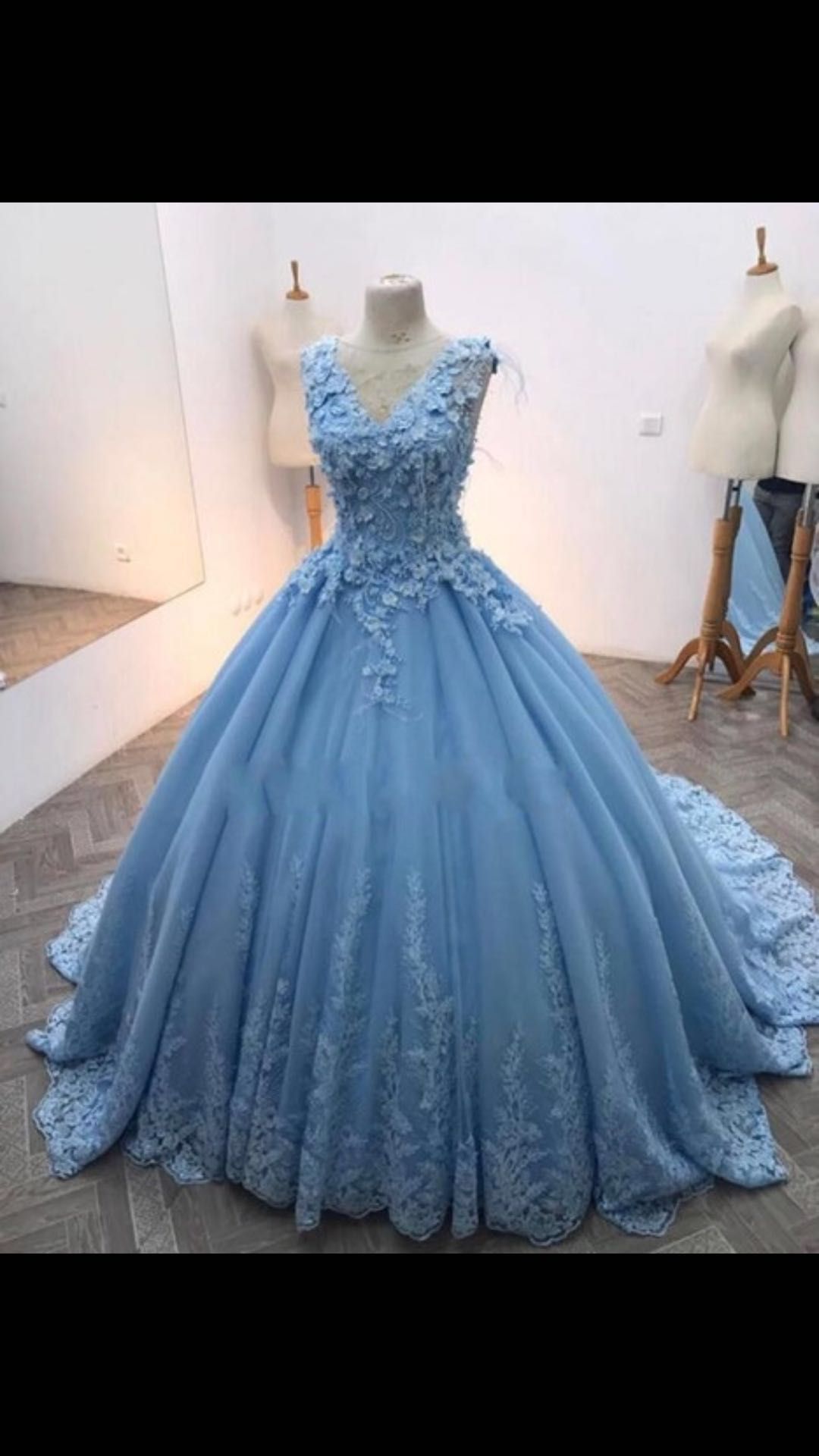 vestido de noiva cor azul