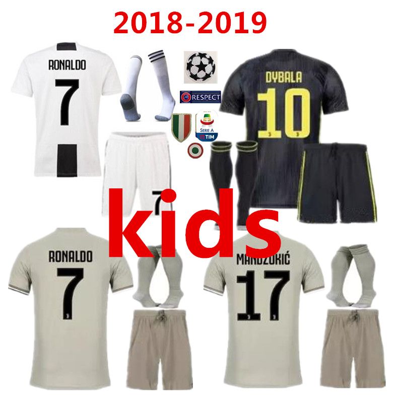 New 2018 Juventus Soccer Jersey Kids Kit 18 19 Ronaldo Dybala Higuain Dani Alves Pjanic Marchisio Child 2018 2019 Soccer Shirt Uniforms
