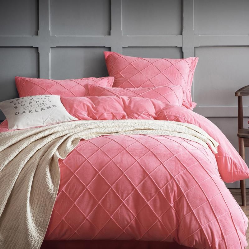 Whole Winter Crystal Velvet Bedding Set 2018 Fleece Super Warm Whole Winter Crystal Velvet Bedding Set 2018 Fleece Super Warm Duvet Cover Grid Bed Sheet King Pink Green Soft Home Textile Cotton Comforter