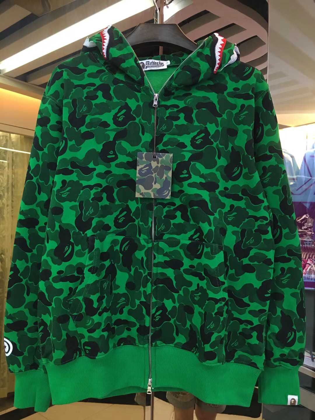 Menswear Designer Hoodies, Winter Designer Hoodies, Green Shark Print Coats, Men's Zippers Track 