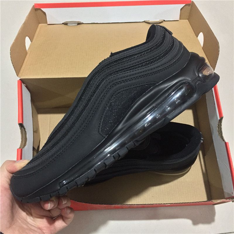 X Undftd Schwarz Speed Rot DS Herren Laufschuhe Für Frauen Turnschuhe Trainer Herren Sportschuh Eur 46 US 12 Tripel Weiß Schwarz 20 Farben Großhandel Nike Air Max 97 Airmax 97 OG X Undftd Schwarz Speed Rot DS Herren Laufschuhe Für Frauen Turnschuhe Trainer Herren Sport Schuh Eur 46 US