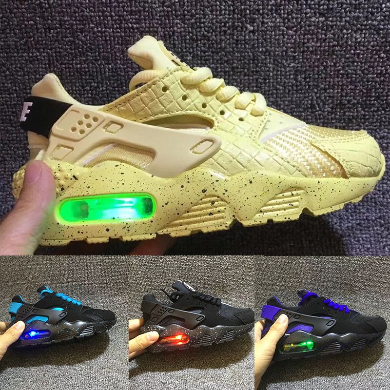 nike air huarache light mujer beige