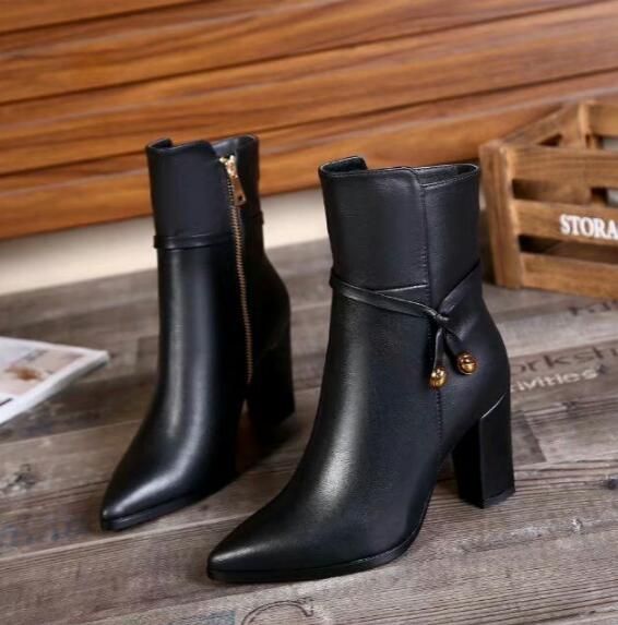 Acquistare Stivaletti Da Donna Corto In Pelle Scamosciata Parigina Stivali  Col Tacco Alto Con Cerniera Tacco Basso Stivaletti Economici Di Lusso Viola  Stivaletti Economico | Consegna Veloce E Qualità | DHgate Italy