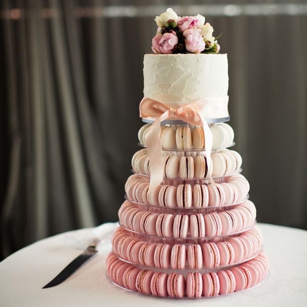 Baby Shower Cake With Macarons Baby Shower Ideas