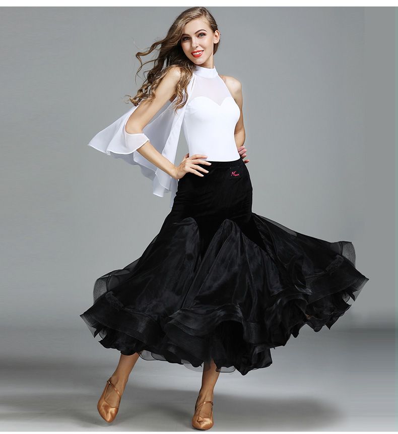 robe flamenco blanche