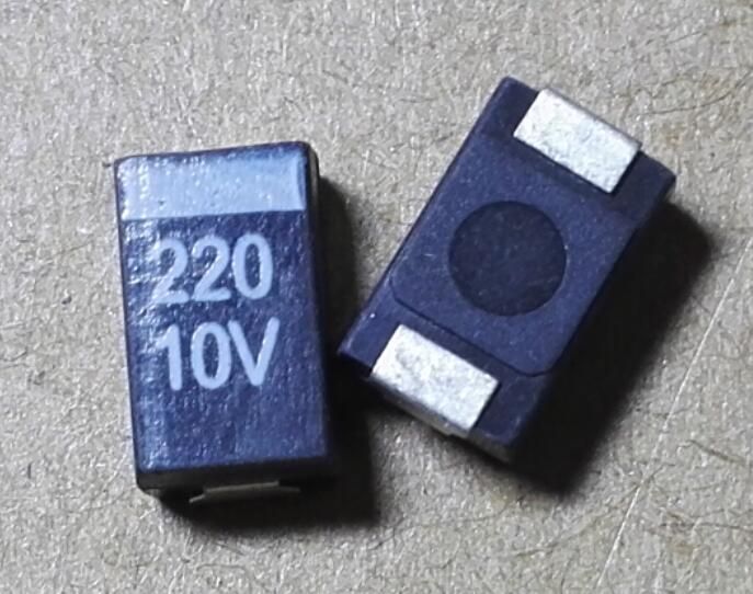 Конденсатор 220uf 10v