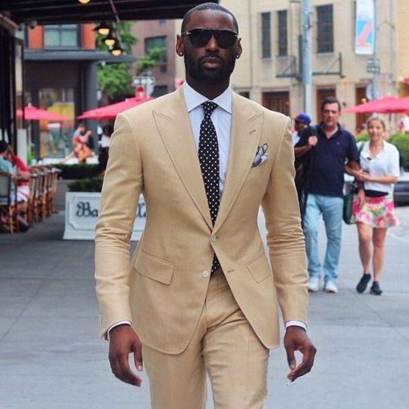 Acquista Smoking Da Sposo Beige Classico Abiti Da Sposo Comodi Economici  Abiti Da Sposo Uomo Di Alta Qualità Abiti Da Sposo Da Uomo Giacca +  Pantaloni A 69,37 € Dal Shuiziiin | DHgate Italy
