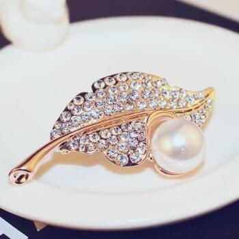 New Gold Strass Cristal Amour Coeur Broche Broche Mariage Fête Fashion Jewelry