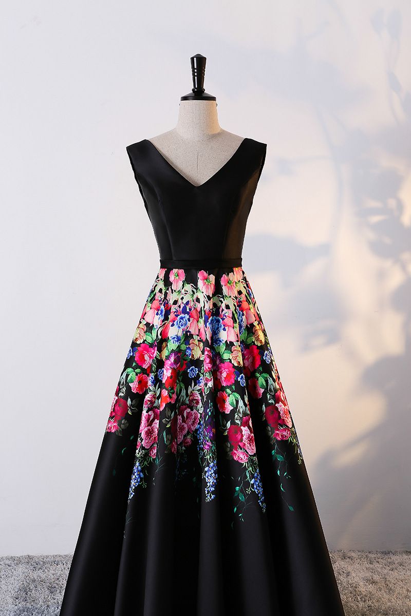 Großhandel Black Floral Damen Ballkleider Lange Abendkleider Mit Blumen Druckmuster V Ausschnitt A Line Teenager Party Kleider Bodenlangen Von Großhandel Black Floral Damen Ballkleider Lange Abendkleider Mit Blumen Druckmuster V Ausschnitt A Line Teenager Party Kleider Bodenlangen Von