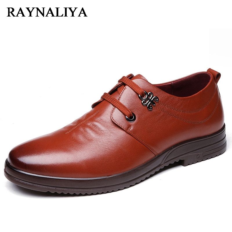 Männer Kleid Weiche Lederschuhe Für Mens Hochzeit Formale Schuhe Design Metall Italienische Klassische Derby Schuh Männliche Schnürsenkel Wohnungen Männer Kleid Weiche Lederschuhe Für Mens Hochzeit Formale Schuhe Design Metall Italienische Klassische Derby Schuh Männliche Schnürsenkel Wohnungen
